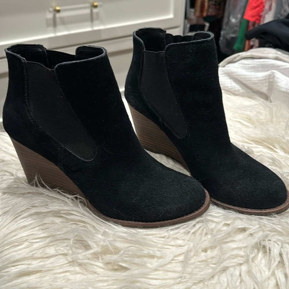 Lucky Brand suede bootie